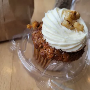 5/5 Amazing carrot cupcakes.