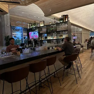 sushi and sashimi, interior