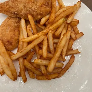 Kids meal chicken strips and fries