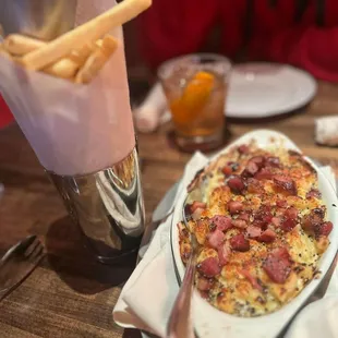 Black Pepper Bacon Macaroni and Cheese