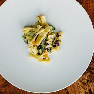 Farfalle with asparagus