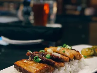 J Liu Restaurant & Bar