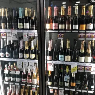 Chilled sparkling wine selection