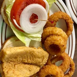 Fried fish sandwich