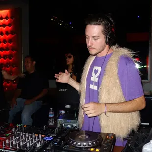 Evan Casey (Sunday Funktown 5.18.14)