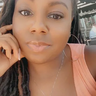 Dionah T.