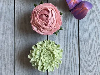 Bloom Cupcakes