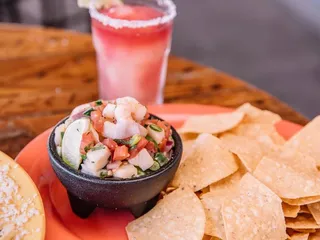 Ojos Locos Sports Cantina - Downey