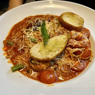 Spicy N'duja prawn linguini