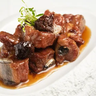 Spare Ribs with Dried Plum Sauce