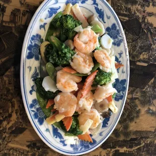 Prawn with broccoli