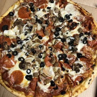 Auggie's Deluxe Pizza