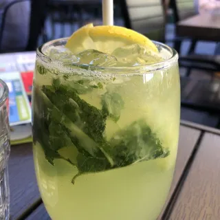 Cucumber Minted Lemonade