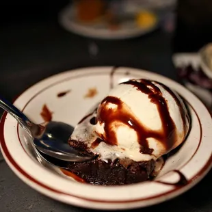 Brownie Sundae