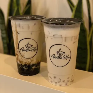 Oolong and Lotus Milk Tea