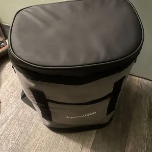 Thank you, I have an insulated bag at all times. The bag rest in a basket, I don&apos;t wear the bag