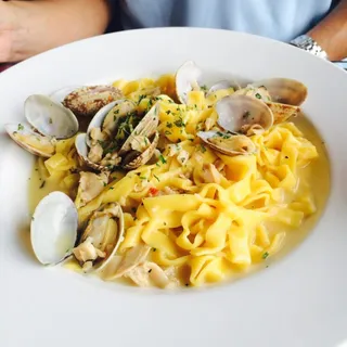 Fresh Clam pasta