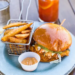 Crispy chicken sandwich