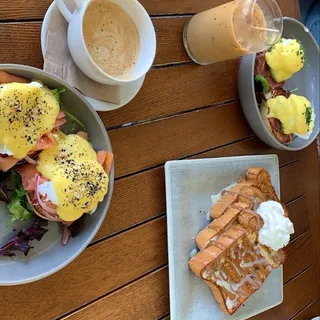Smoked Salmon Benedict