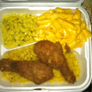 Omg. Can you say good my food was wonderful and was very fresh. She respected my lunch break and was very fast. 5 star Restutant