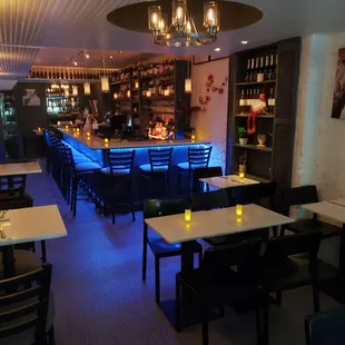 Cocktail bar-tapas, Mediterranean fusion