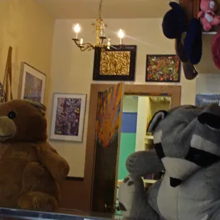 He still sells some Voyager's Dream stuff.. Mucklucks ftw!