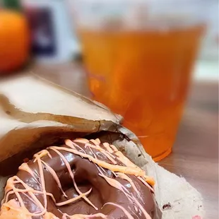 Peach Earl Grey with keto boba; chocolate Donut - Chocolate Glaze (keto)