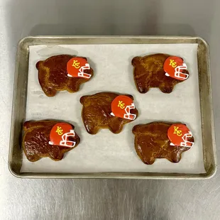 Chief&apos;s themed marranito cookies