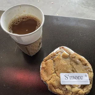 S&apos;more cookie &amp; coffee