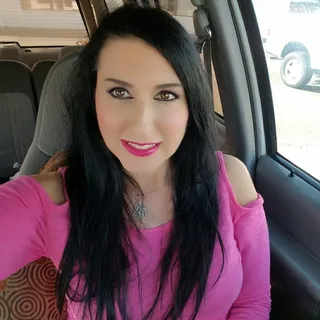 Julie Y.