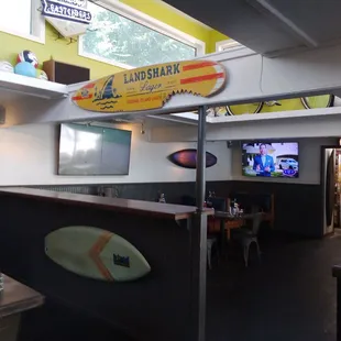 sushi and sashimi, interior
