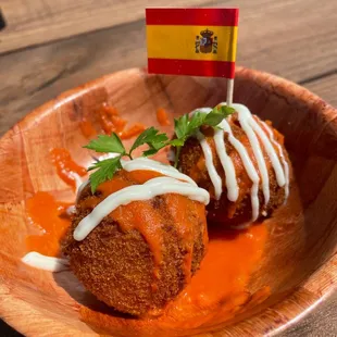 Potato balls with beef - "bombas"