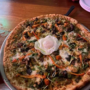 The egg wasn't necessary.  Would be better without