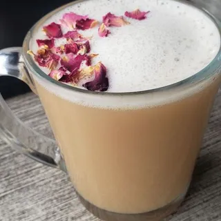 Black Rose Tea Latte