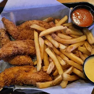 Austin's Bar & Grill