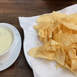 Chips and queso