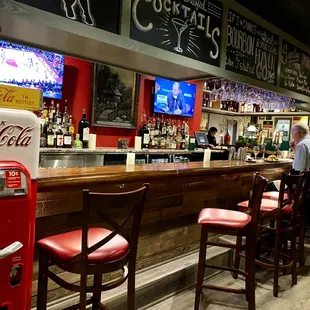 Austin's Smokin' Steakhouse Bar