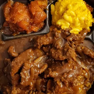 Liver n onions, yams and mac n cheese