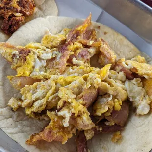 Bacon and egg on flour