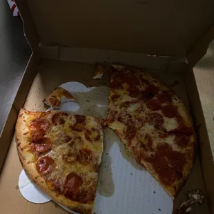 good pizza the customer service was wonderful i asked many questions and all were answered with good spirit and no attitude