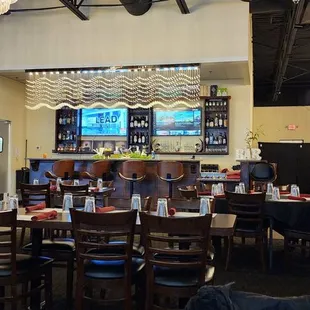Bar area and seating