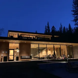 Clubhouse and check in lobby with general stote