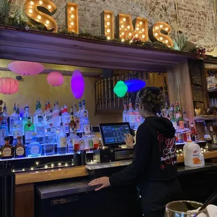 Bar