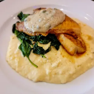 Redfish and grits