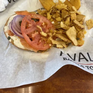 Toasted Plain Bagel Lox Red Onion, CR CH & Tomato