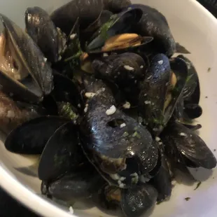 Mussels with white wine sauce