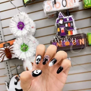 Avalon Nails & Spa