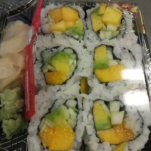 Tuna Mango Avocado Roll