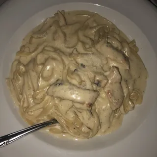 Fettuccine Alfredo