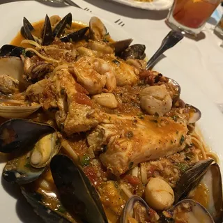 Cioppino Mediterraneo